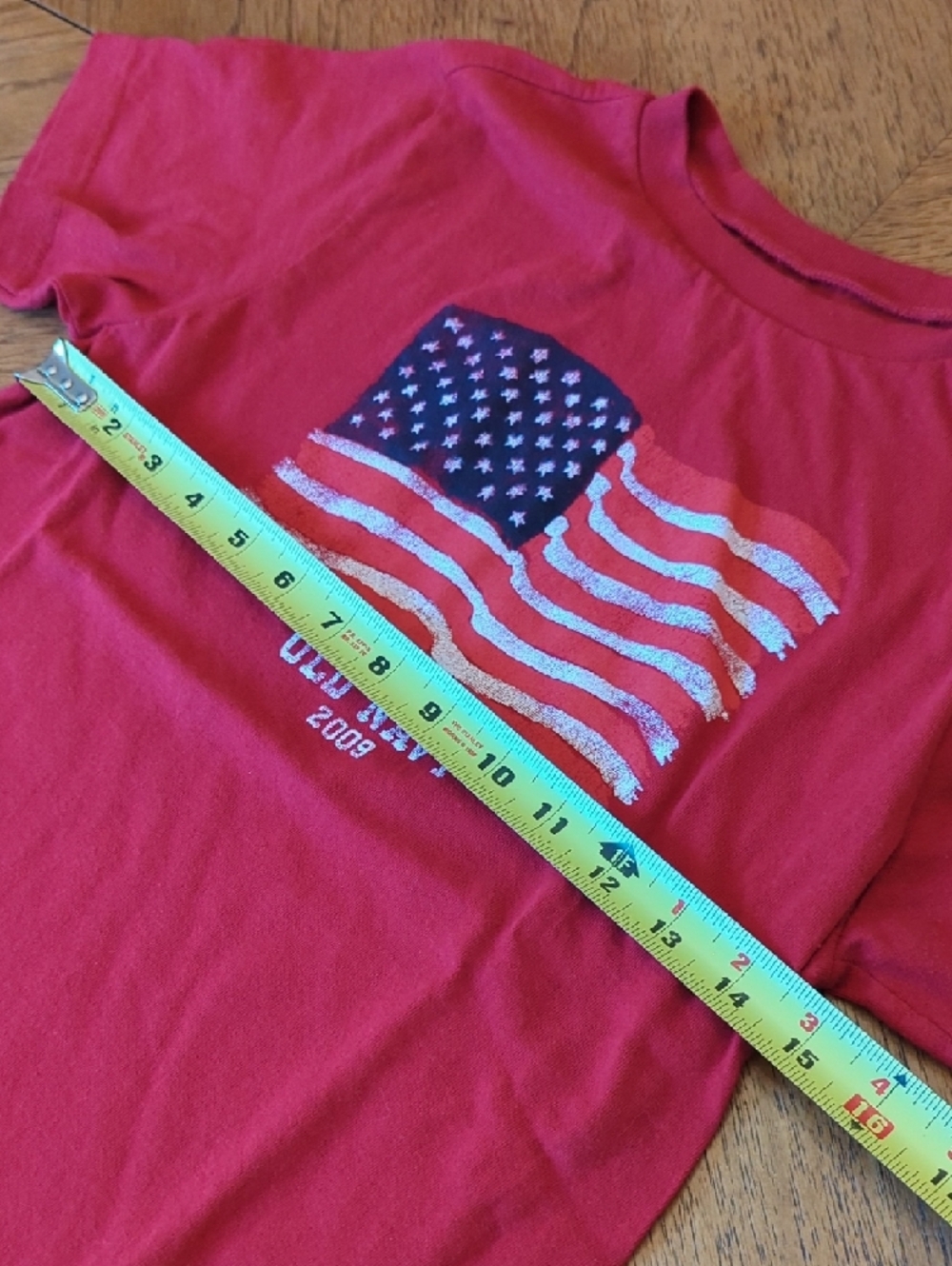 Old Navy Red Women's Short Sleeve Tee with American Flag 2009 GenZ - Picture 4 of 6